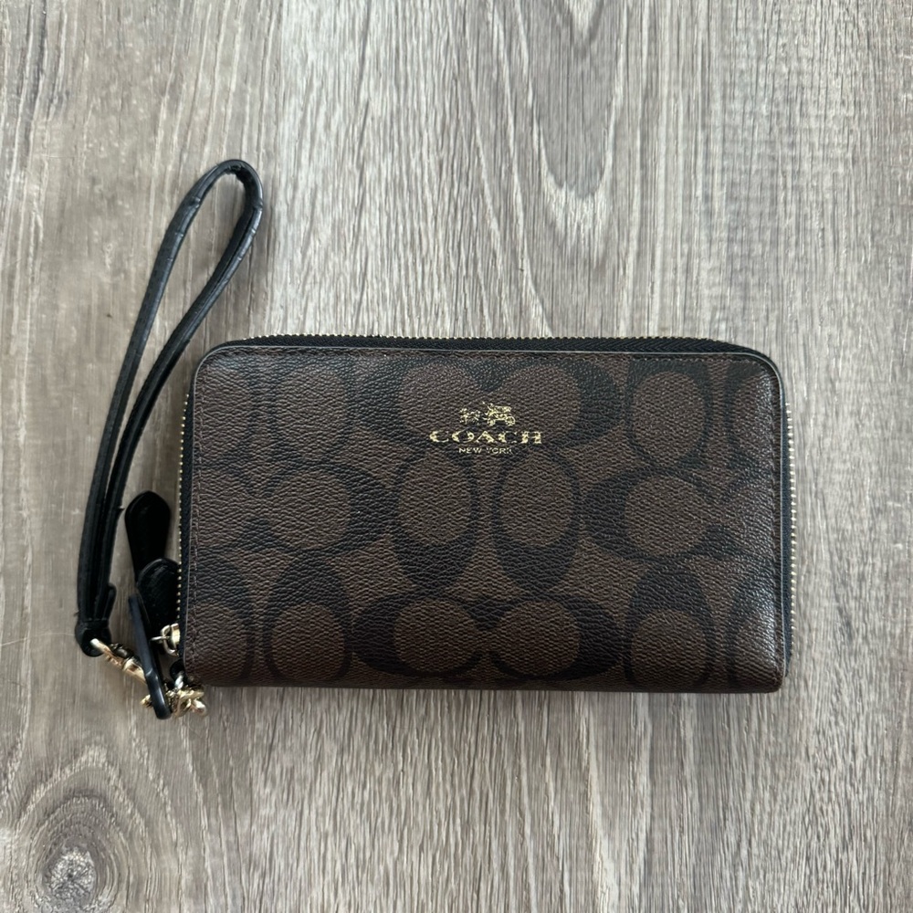 Coach wallet